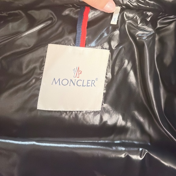 Moncler Bady Short Puffer Jacket - Picture 3 of 5